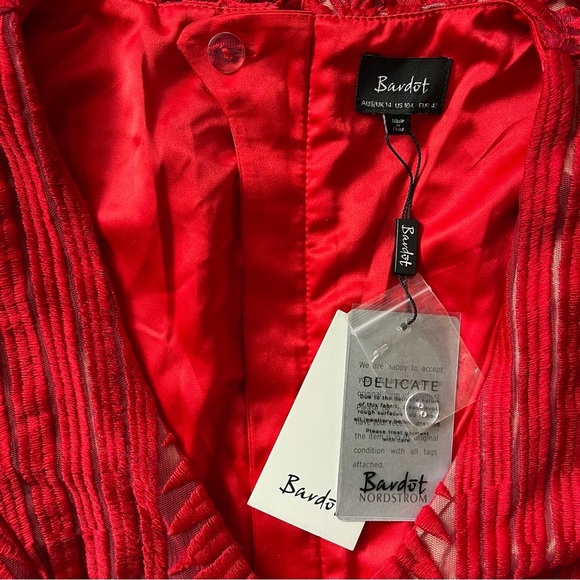 Bardot Red Lace Sheath Dress 10 - Picture 4 of 6